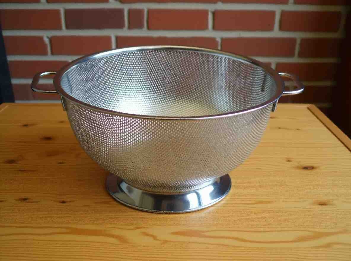 RSVP International 5 Quart Stainless Steel Colander