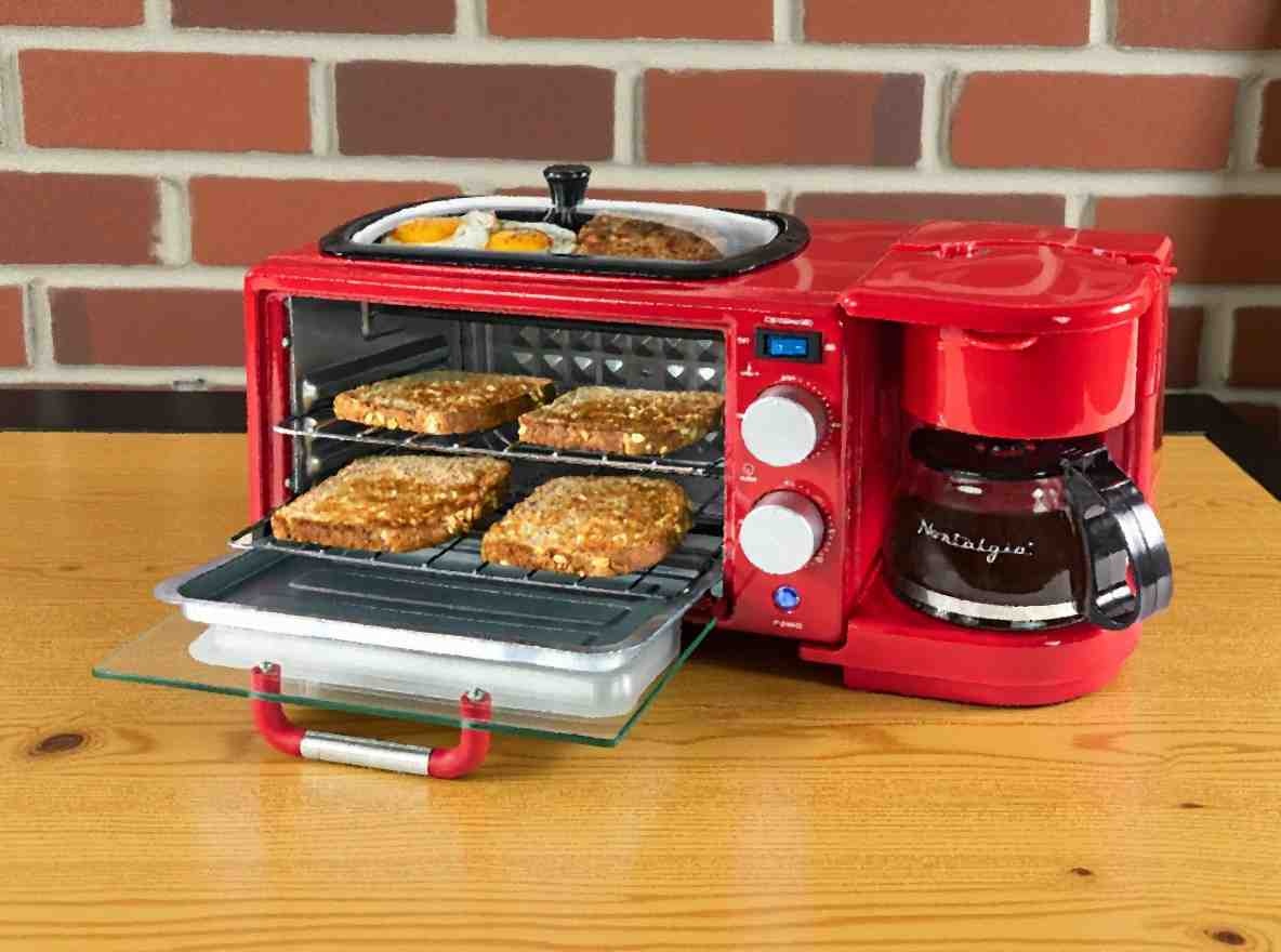 Nostalgia 3-in-1 Retro Breakfast Station