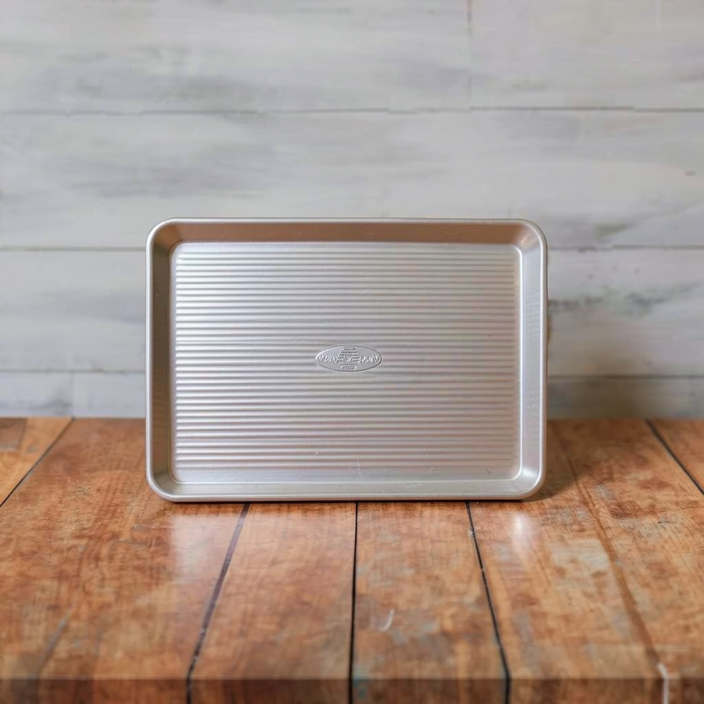 USA Pan Bakeware Nonstick Quarter Sheet Pan