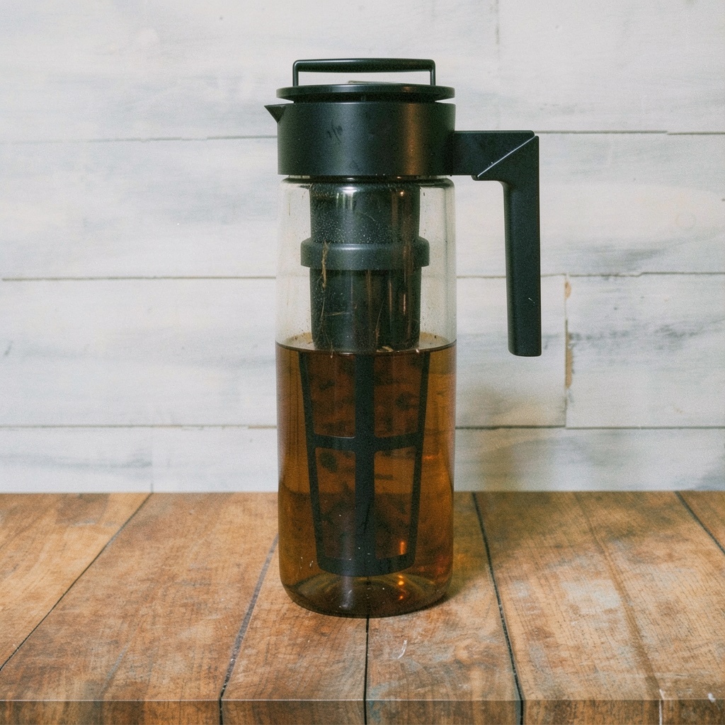 Takeya Flash Chill Iced Tea Maker (Black)