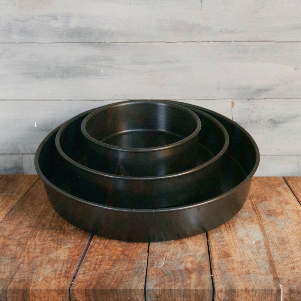 Chicago Metallic 3-Piece Nonstick Cake Pan Set