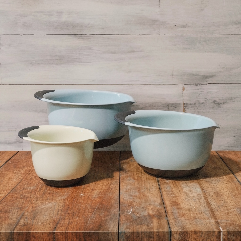OXO Good Grips 3-Piece Plastic Mixing Bowl Set